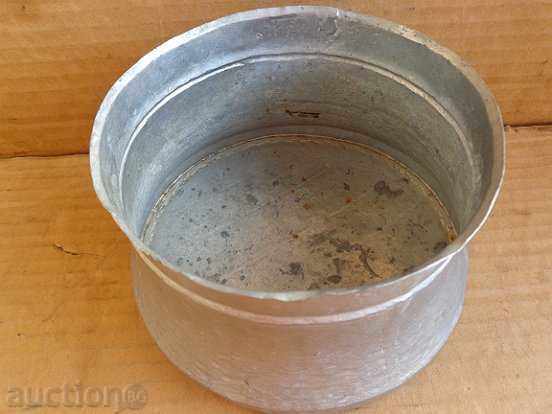 Old tin tin, saucepan, pot with price 65.00 BGN | € 33.23 Old tin tin, saucepan, pot with price 65.00 BGN | € 33.23