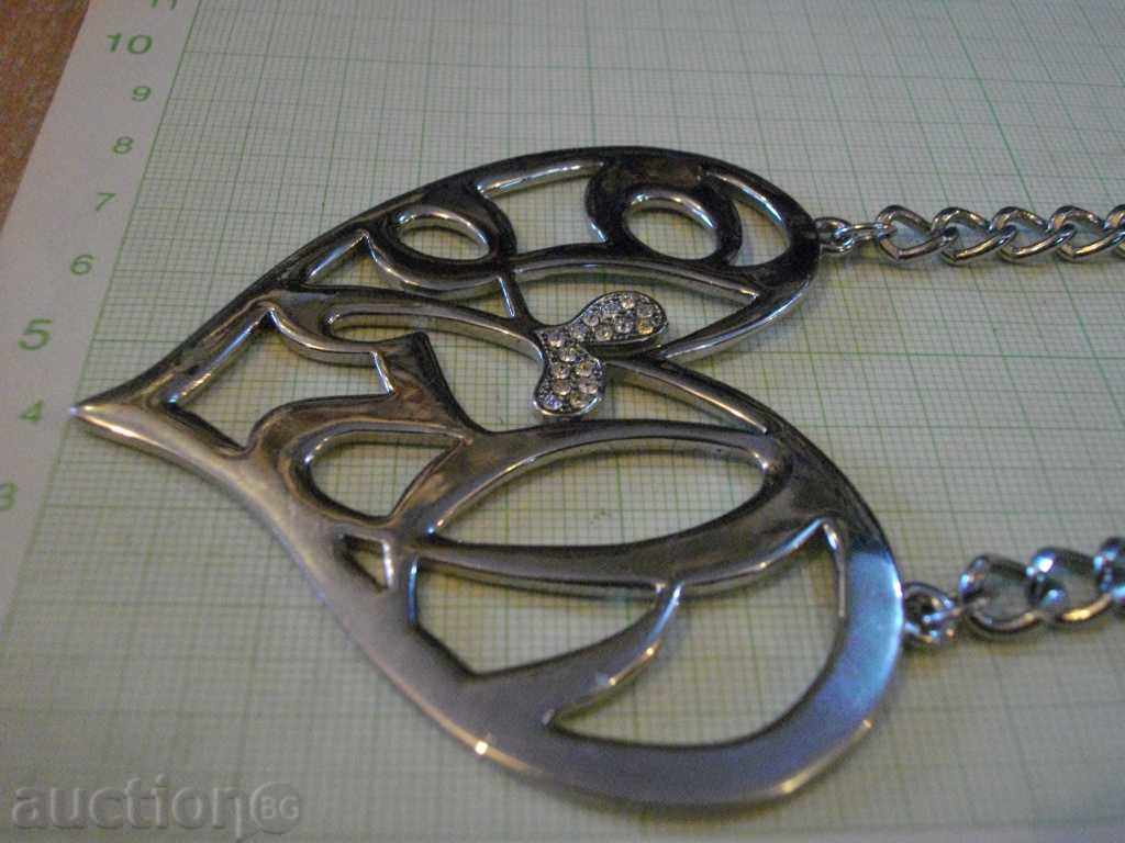 Auction  Necklace imitation jewelery