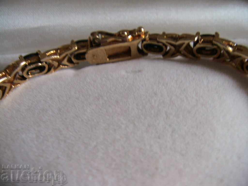 Delivery of Attractive SILVER BRACELET with blue SAPPHIRES and DIAMONDS Delivery of Attractive SILVER BRACELET with blue SAPPHIRES and DIAMONDS