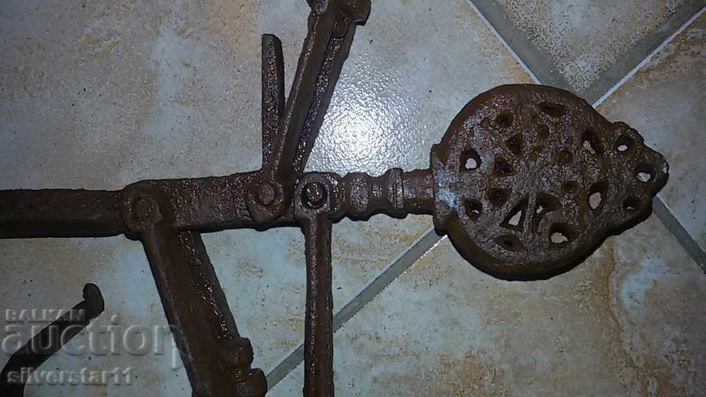 Auction very old Ottoman scales Auction very old Ottoman scales