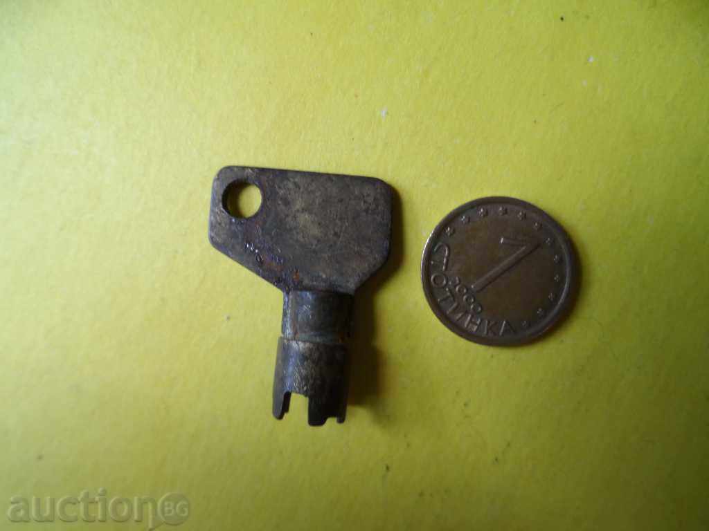 cheie veche de bronz - 5 cheie veche de bronz - 5