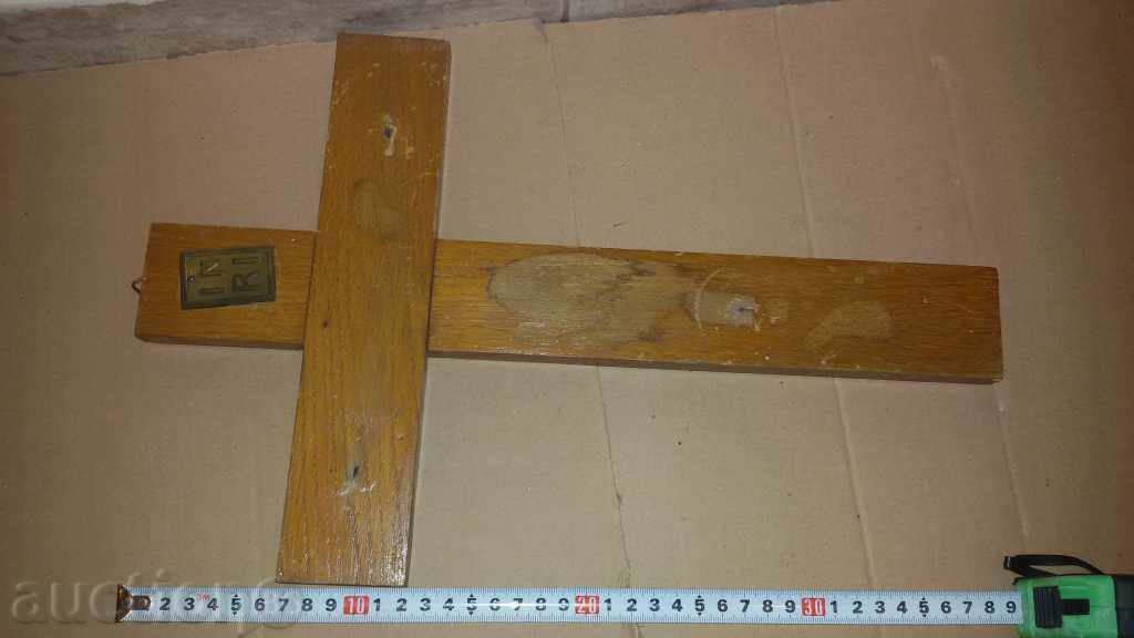 cross a crucifix for a wall