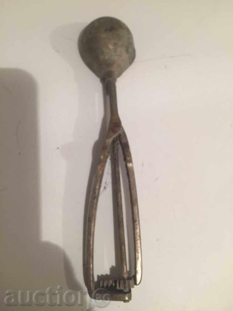 an old ice cream spoon with price 15.00 BGN | € 7.67 an old ice cream spoon with price 15.00 BGN | € 7.67