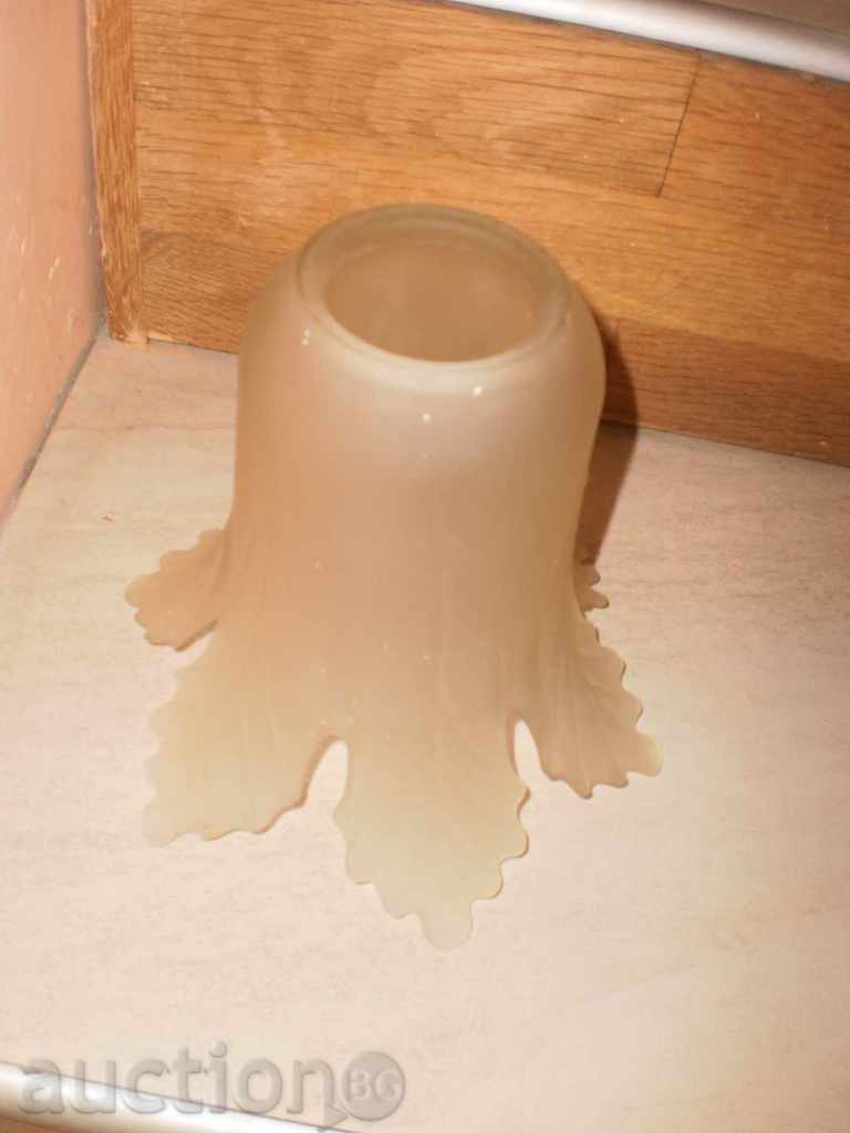 Auction  Replacement glass for lampshade, new