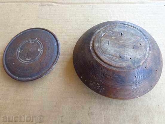 An old wooden bowl with a lid, a cop, a wooden one - 7 An old wooden bowl with a lid, a cop, a wooden one - 7