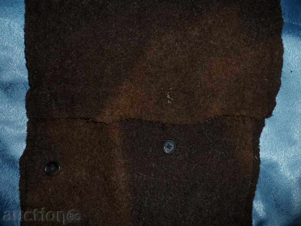 Delivery of old woolen belt