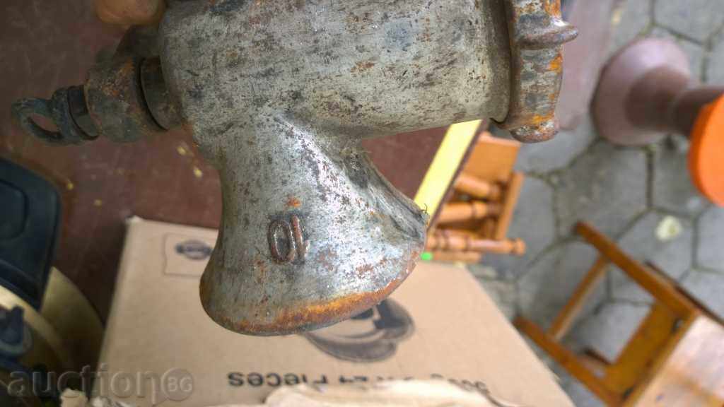 5545. BIG OLD MEAT - 6 5545. BIG OLD MEAT - 6