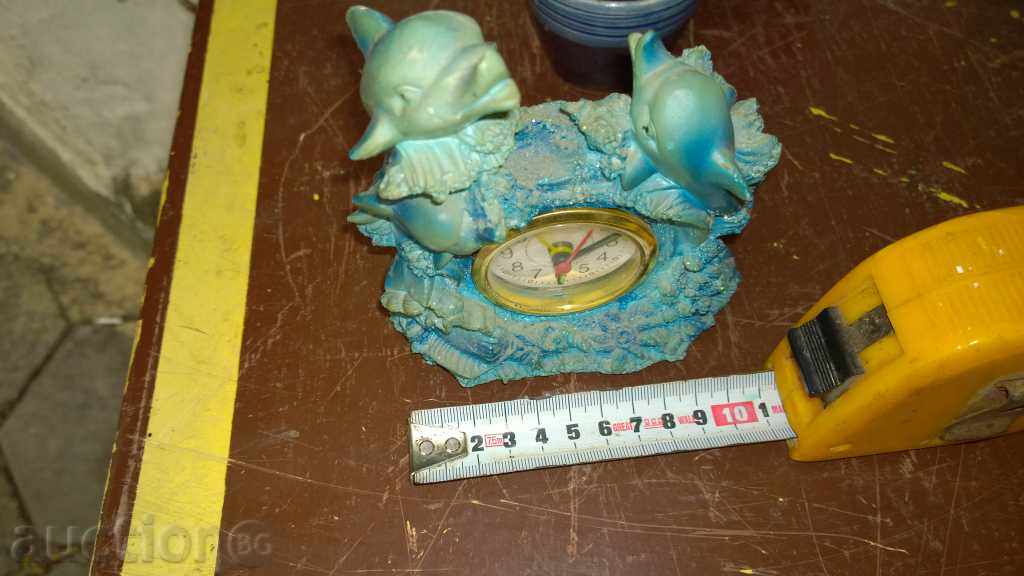 5724. CLOCK BUILDER DOLPHIN WORKS LOVE QUARTZ with price 11.00 BGN | € 5.62 5724. CLOCK BUILDER DOLPHIN WORKS LOVE QUARTZ with price 11.00 BGN | € 5.62