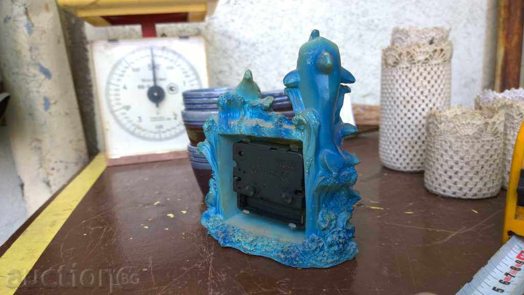 Delivery of 5724. CLOCK BUILDER DOLPHIN WORKS LOVE QUARTZ Delivery of 5724. CLOCK BUILDER DOLPHIN WORKS LOVE QUARTZ