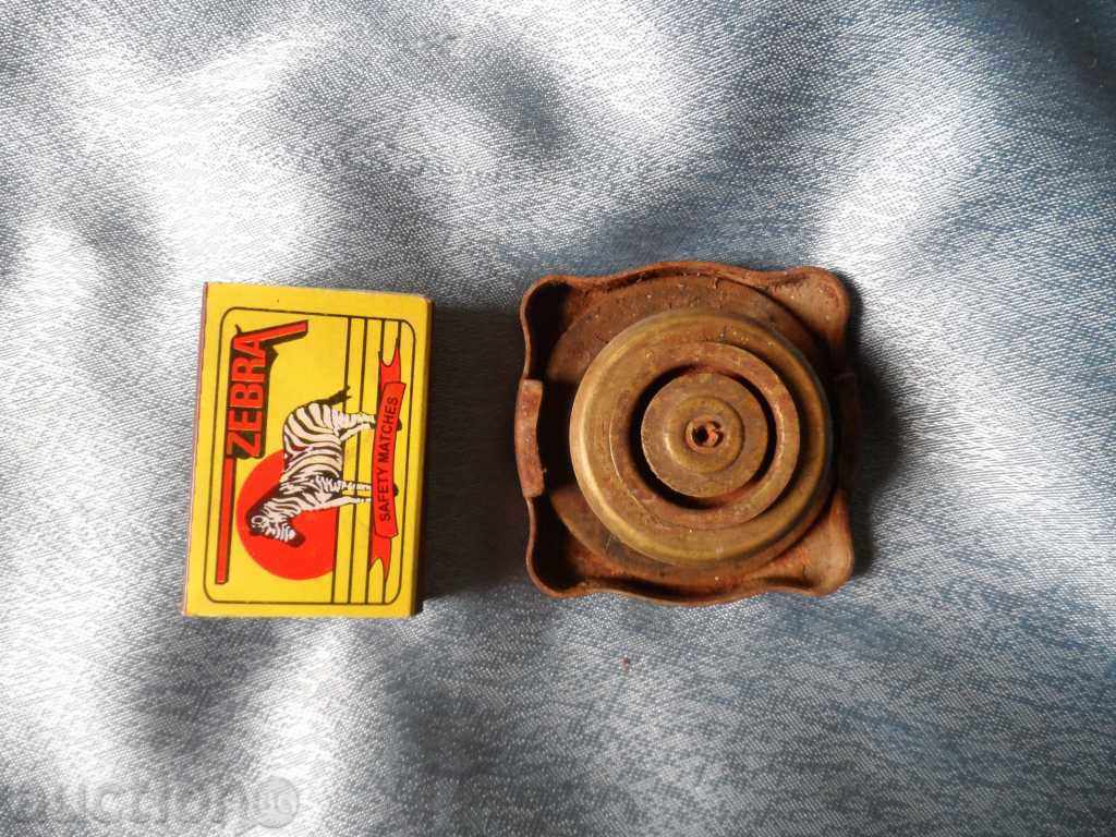 cap - ( 2 ) with price 5.00 BGN | € 2.56 cap - ( 2 ) with price 5.00 BGN | € 2.56