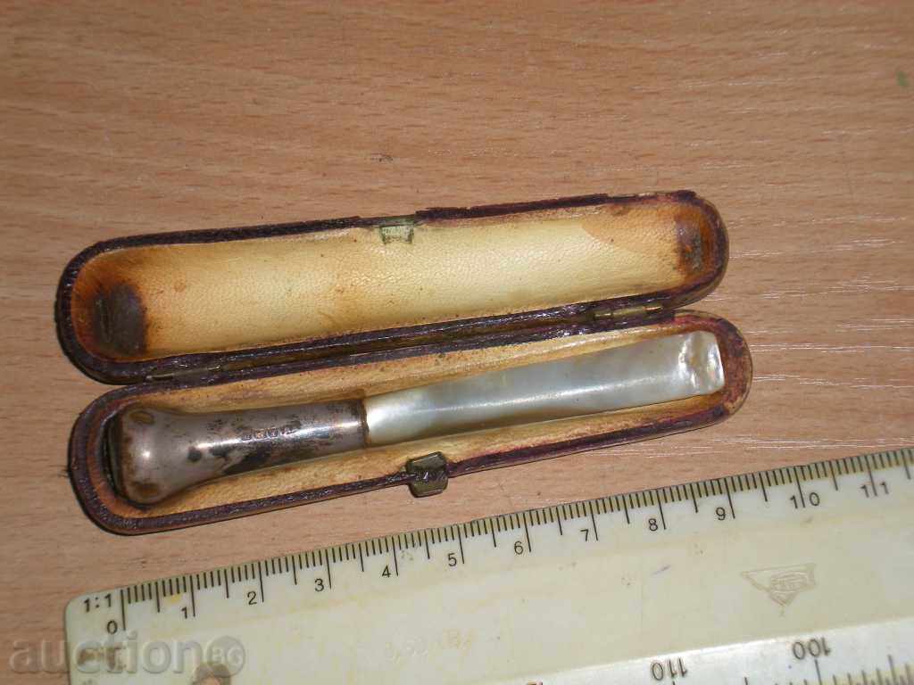 I sell old cigarette silver and mother-of-pearl !!!!!!!!! !!!!!!! with price 130.00 BGN | € 66.47 I sell old cigarette silver and mother-of-pearl !!!!!!!!! !!!!!!! with price 130.00 BGN | € 66.47