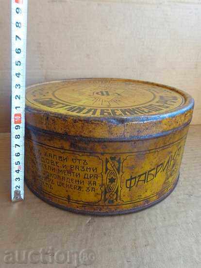 Delivery of Old Jewish box of Tahana Halva, early twentieth century Delivery of Old Jewish box of Tahana Halva, early twentieth century