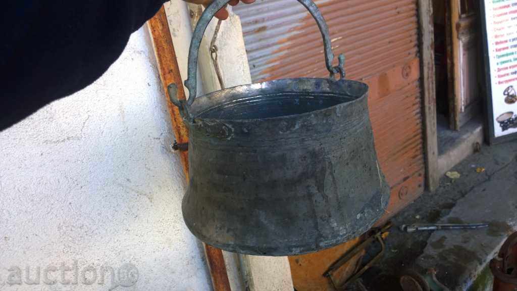 Auction  5874. BAKAR MENEST KALAIDISAN MED