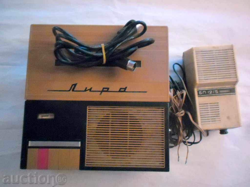 Τρανζίστορ μαγνητόφωνο "LIRA -206" ΕΣΣΔ - 1970 - 12 V με τιμή 67.00 BGN | € 34.26 Τρανζίστορ μαγνητόφωνο "LIRA -206" ΕΣΣΔ - 1970 - 12 V με τιμή 67.00 BGN | € 34.26