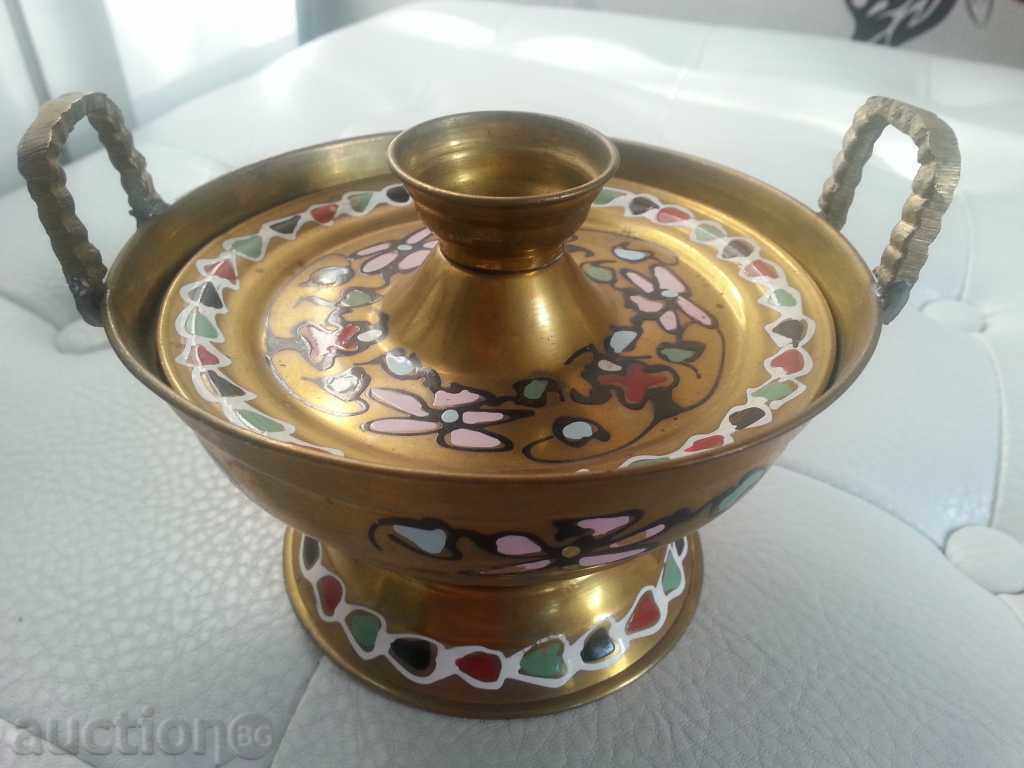 Oriental Δικαστήριο, ζάχαρη, σοκολάτες