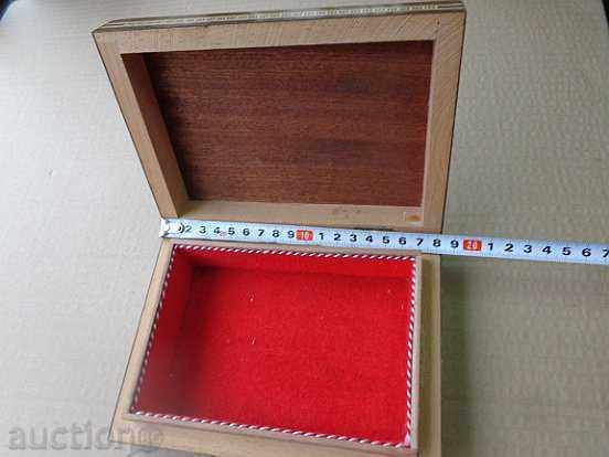 Доставка на Кутия за бижута със седеф и интарзия Доставка на Кутия за бижута със седеф и интарзия