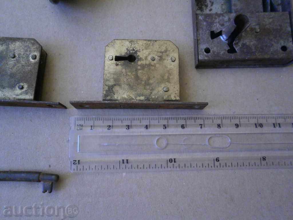 BRAKE lot lock latches for chest of drawers with price 25.00 BGN | € 12.78 BRAKE lot lock latches for chest of drawers with price 25.00 BGN | € 12.78