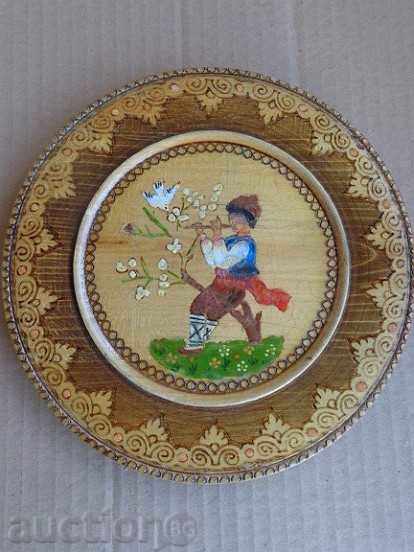 Auction Old wooden pyrograph wall plate, Bulgaria Auction Old wooden pyrograph wall plate, Bulgaria