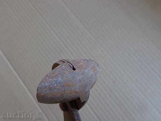 Delivery of Old pliers masterpiece, early twentieth century Delivery of Old pliers masterpiece, early twentieth century