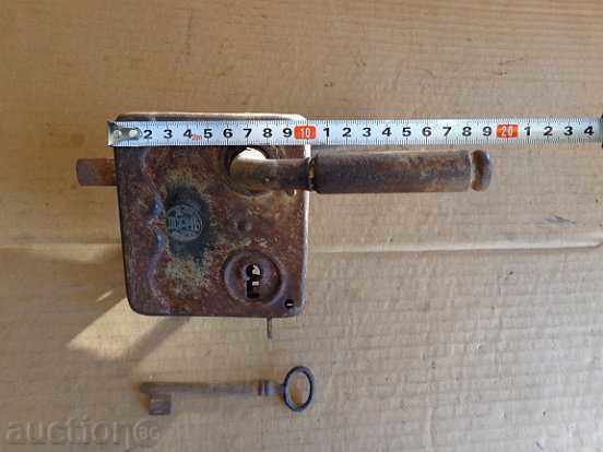 Old lock with key, latch, early 20th century. Kingdom of Bulgaria with price 78.00 BGN | € 39.88