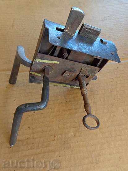 Old lock key, latch - early twentieth century - 5 Old lock key, latch - early twentieth century - 5