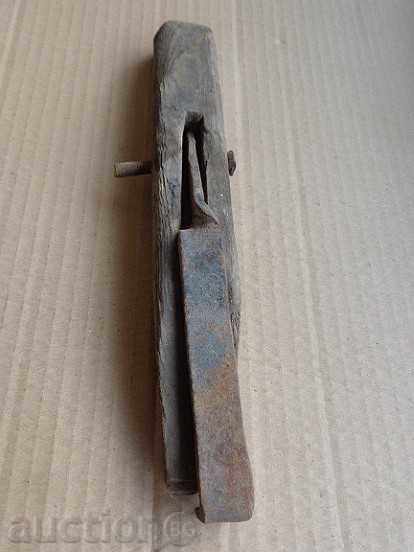 Old machine tool, device, gadget with price 15.00 BGN | € 7.67 Old machine tool, device, gadget with price 15.00 BGN | € 7.67