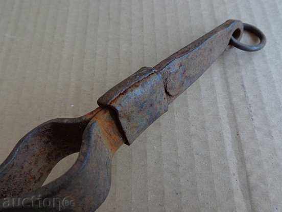 Old hand forged dilaf, wrought iron, mask - 6 Old hand forged dilaf, wrought iron, mask - 6