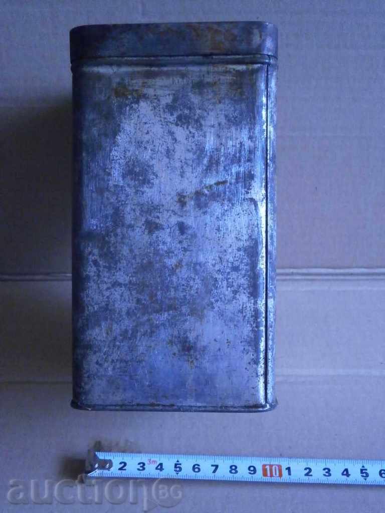 An old box box with price 15.00 BGN | € 7.67 An old box box with price 15.00 BGN | € 7.67