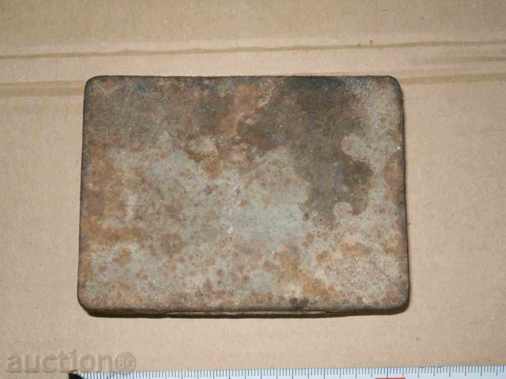 Auction box box Auction box box