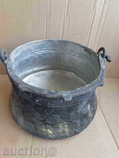 Old pot, copper pot, baker, tin tin, mens with price 65.00 BGN | € 33.23 Old pot, copper pot, baker, tin tin, mens with price 65.00 BGN | € 33.23