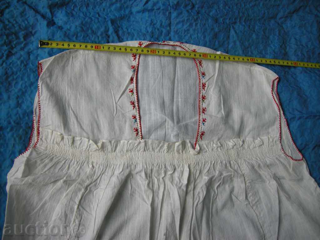 Παράδοση Πουκάμισο με κέντημα - ούγια