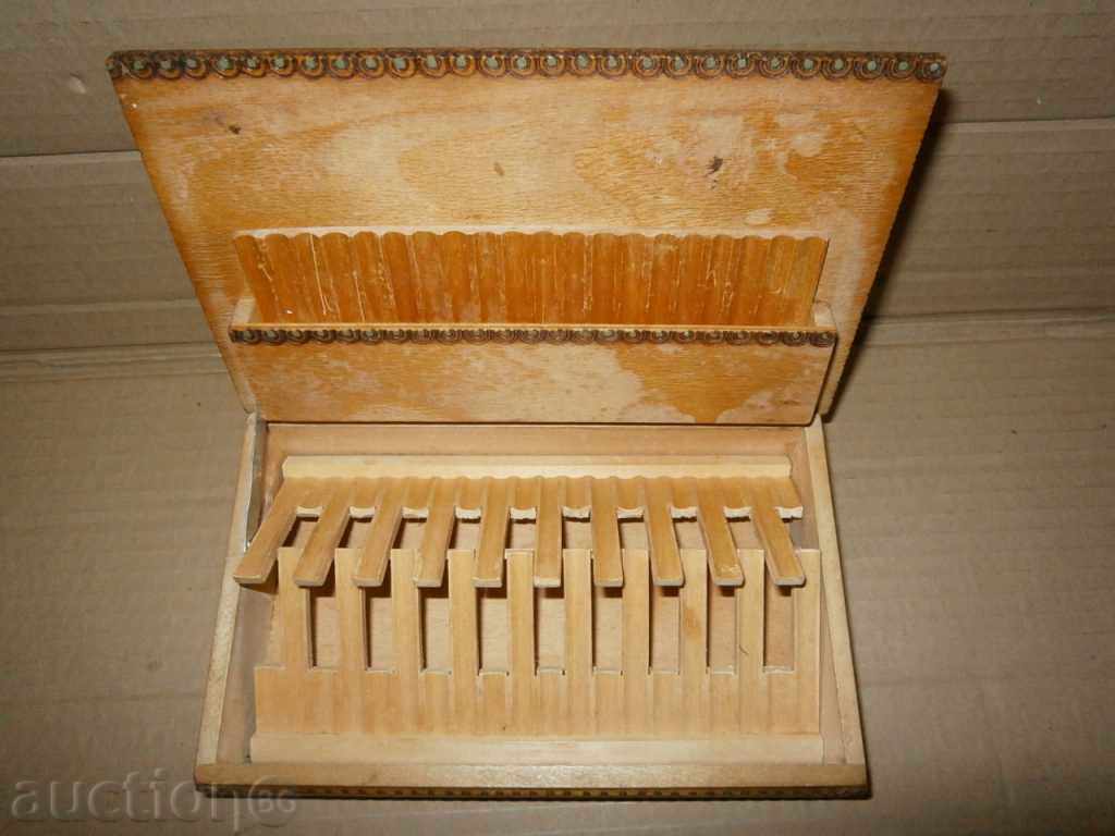 a boxed cigarette case - 5