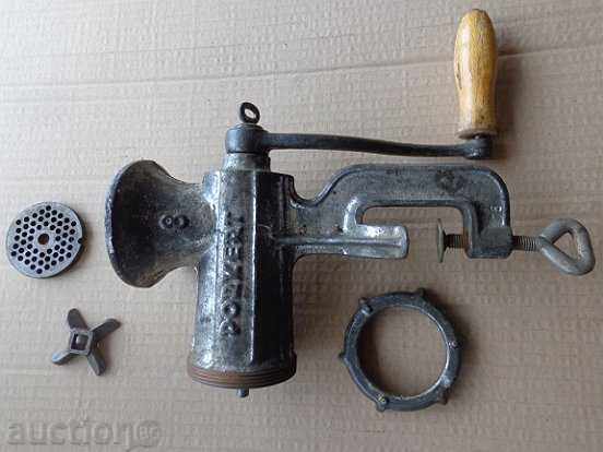 Auction An old machine for grinding meat, meat mincer, Czechoslovakia Auction An old machine for grinding meat, meat mincer, Czechoslovakia