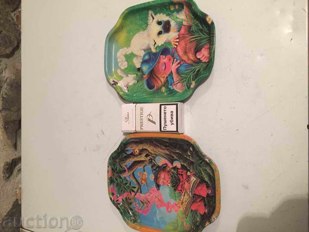 tăvi mici pentru colectarea cu preț € 10.00 | 19.56 BGN