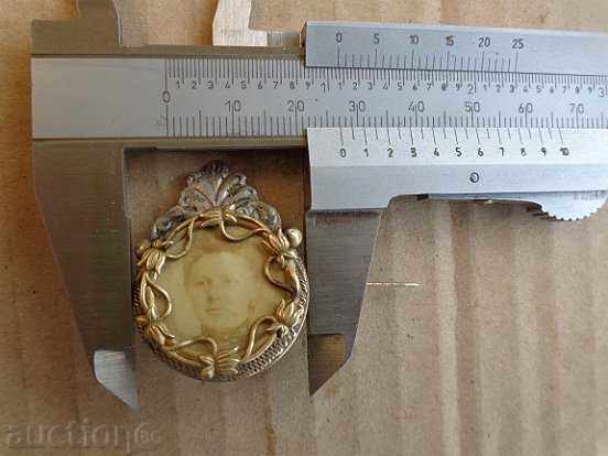 Licitație pandantiv de stele, brosa, bijuterii, Primul Război Mondial Licitație pandantiv de stele, brosa, bijuterii, Primul Război Mondial