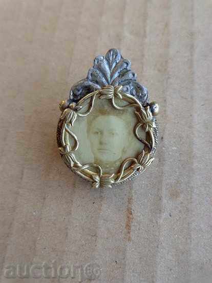 Old pendant, brooch, jewel, World War I