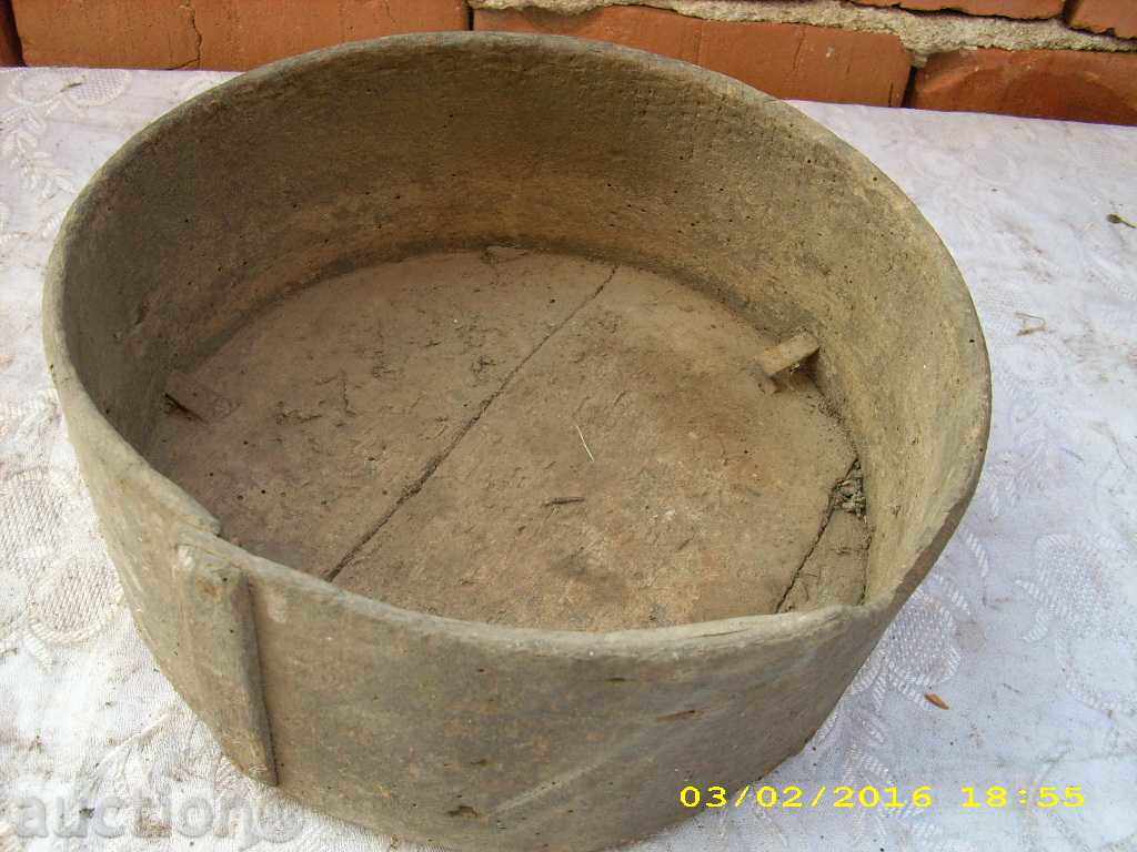 СТАР ДЪРВЕН АРШИН , КРИНА с цена 11.99 лв. | € 6.13 СТАР ДЪРВЕН АРШИН , КРИНА с цена 11.99 лв. | € 6.13