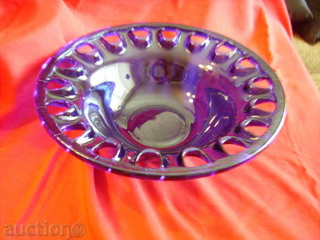 Auction  Fruit bowl made of cut glass
