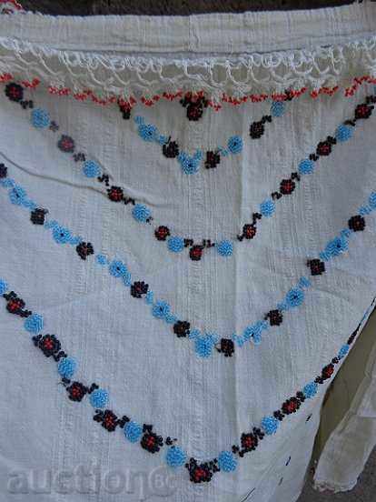 Аукцион Стара булчинска риза с мъниста и дантела от чеиз,  носия