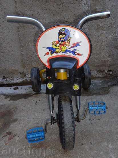 Τα παιδιά ποδήλατο, ποδήλατο, 80s παιχνίδι του εικοστού αιώνα με τιμή 20.00 BGN | € 10.23 Τα παιδιά ποδήλατο, ποδήλατο, 80s παιχνίδι του εικοστού αιώνα με τιμή 20.00 BGN | € 10.23