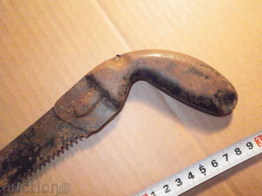 Auction old saw Auction old saw