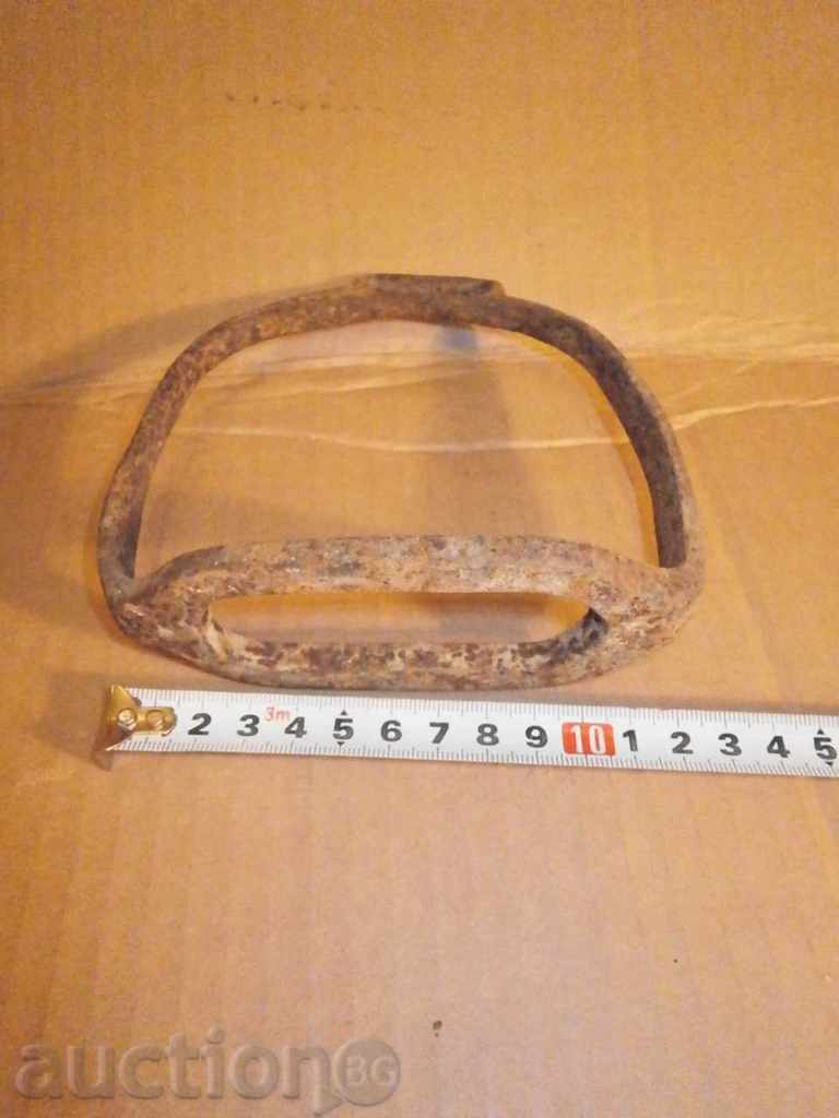 an ancient wrought primitive stirrup - 5 an ancient wrought primitive stirrup - 5