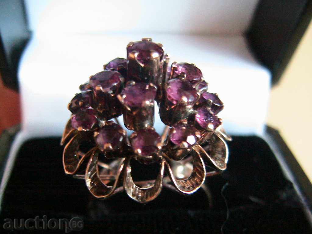 Delivery of STAIRED GOLD RING, PINK SAPPHIRES, HANDMADE Delivery of STAIRED GOLD RING, PINK SAPPHIRES, HANDMADE