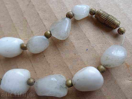 Auction An old necklace made of semiprecious stones, a necklace, a jewel, a jewel Auction An old necklace made of semiprecious stones, a necklace, a jewel, a jewel