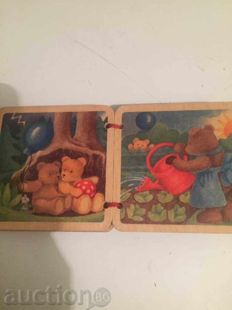 Delivery of old wooden booklet Delivery of old wooden booklet