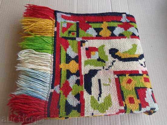 Auction Old hand-woven wall mover, carpet rug Auction Old hand-woven wall mover, carpet rug