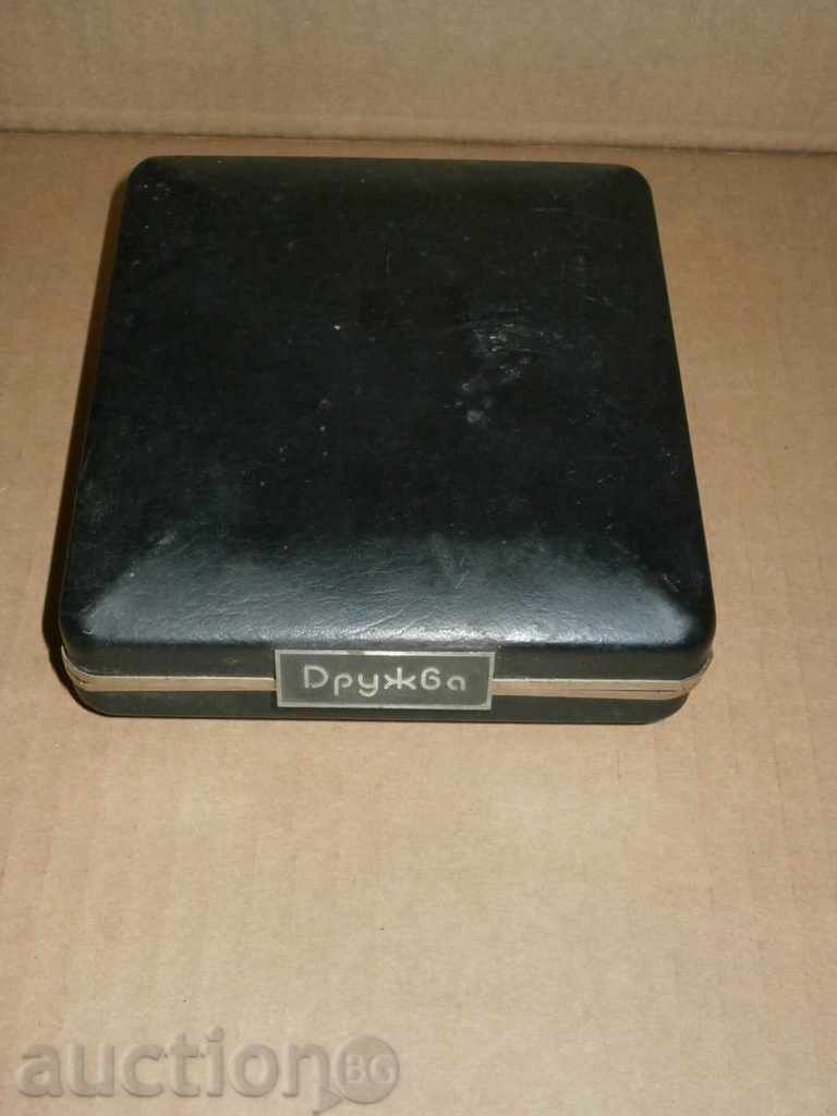 Druzhba razor with price 31.00 BGN | € 15.85 Druzhba razor with price 31.00 BGN | € 15.85