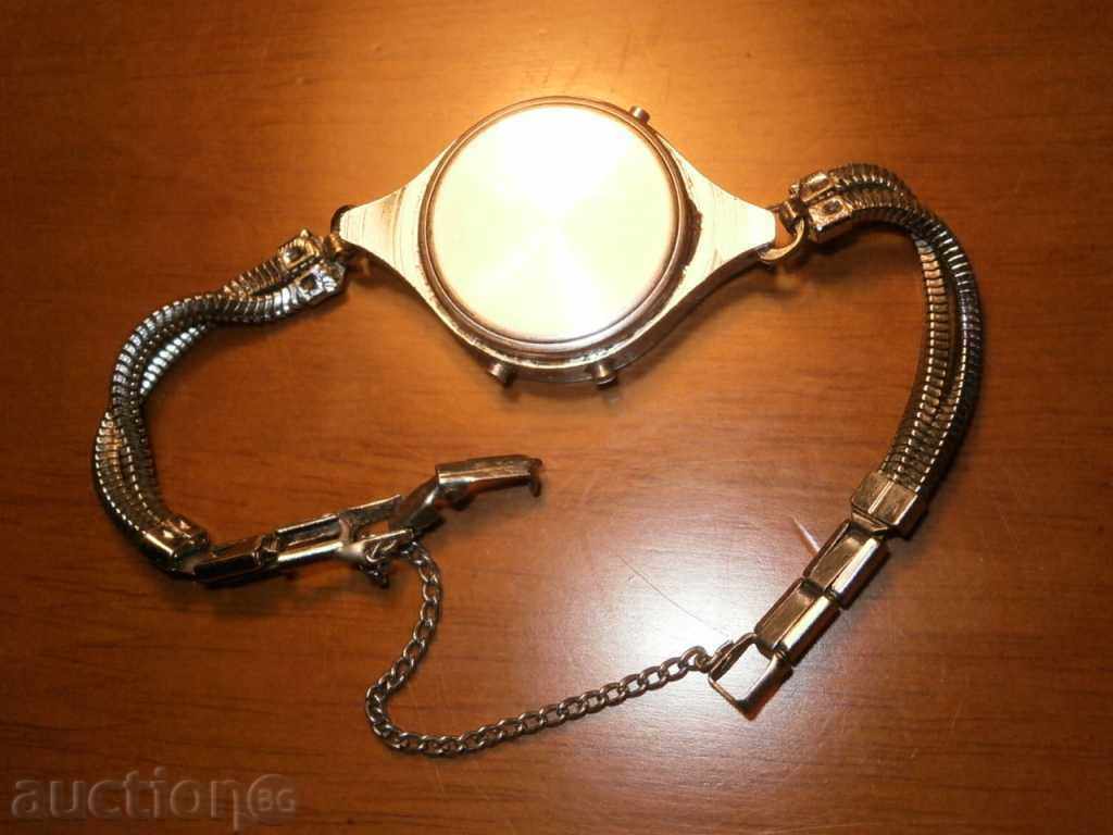 кварцов от соца за части или реставрация с цена 15.00 лв. | € 7.67 кварцов от соца за части или реставрация с цена 15.00 лв. | € 7.67