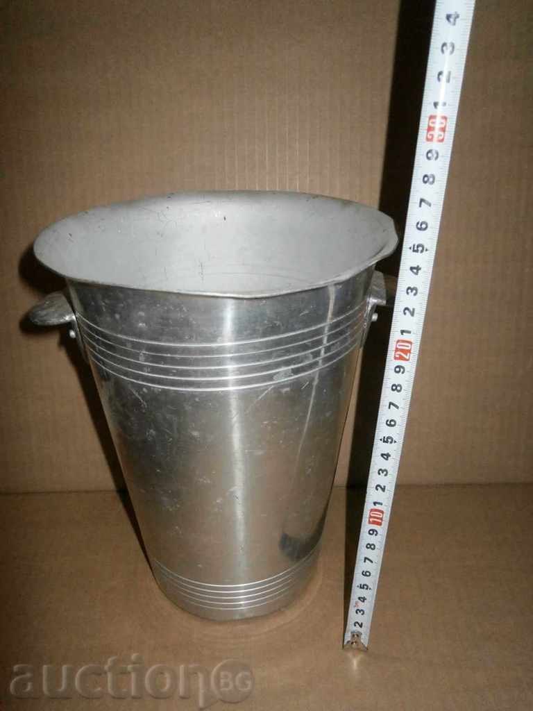 Auction  Champagne Wine Bin Cooling Champagne 60te