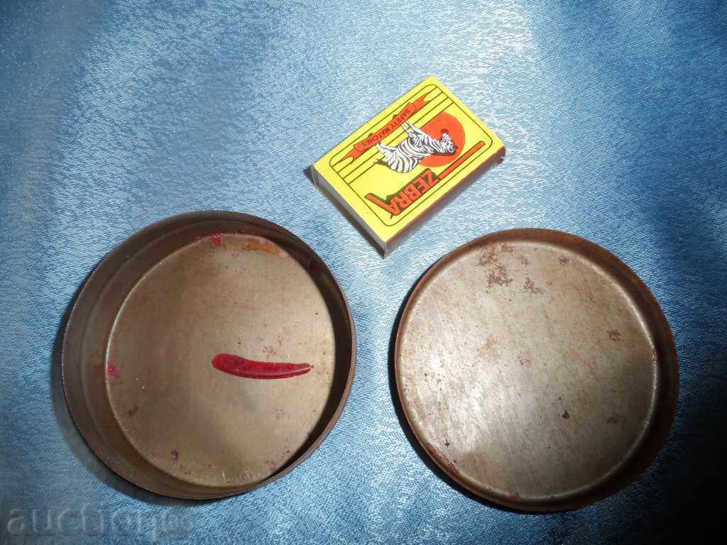 Auction old metal box Auction old metal box